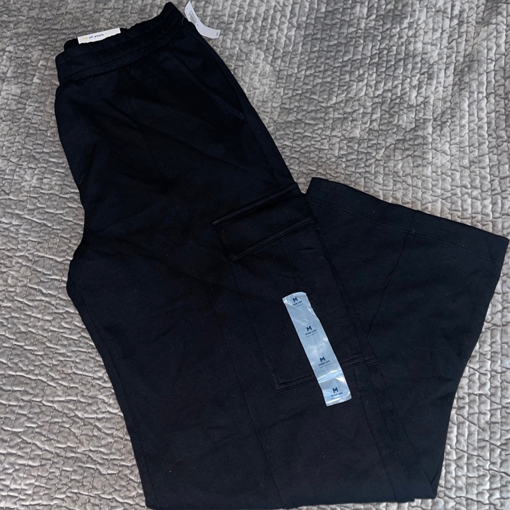 Old navy dynamic fleece wide leg pants